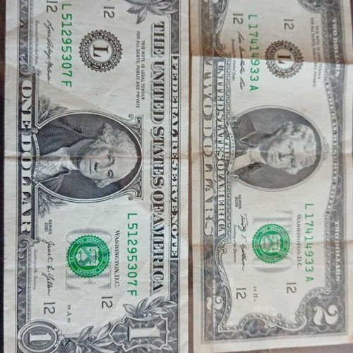 USA 1 and 2 dollar banknotes