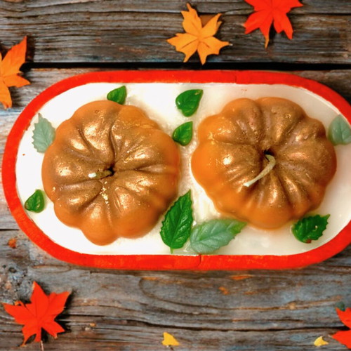 Decorative pumpkin candle with pumpkin spice scent new
