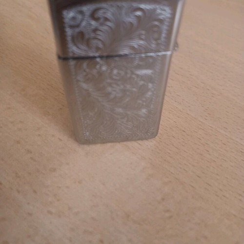 Zippo collectible lighters like new, pack of 2