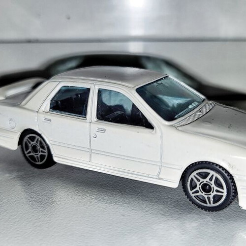 Burago Ford Sierra 1:43 like new