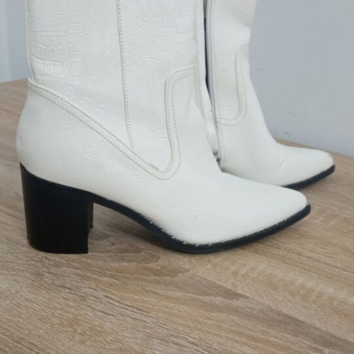 White ankle boots size 39 like new