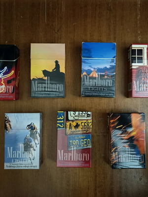 Set of 7 collectible Marlboro packs like new