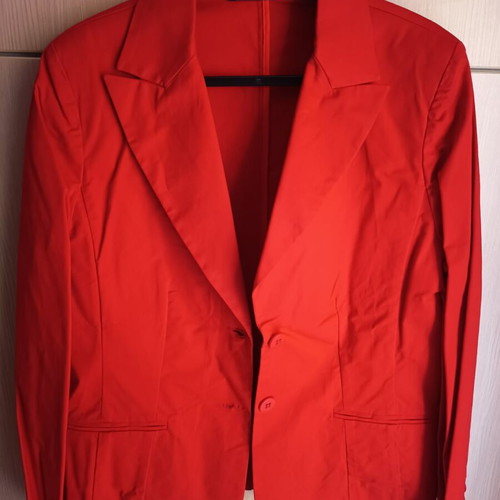 Women's red jacket size 56 like new with shoulder pads