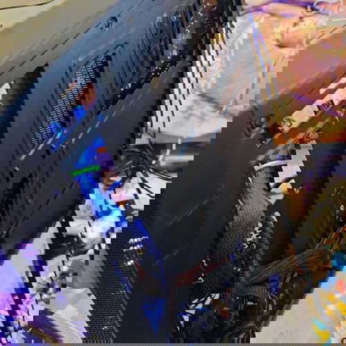 Gaming PC low budget σαν καινούργιο με κάρτα γραφικών Rx 550 4GB και πληκτρολόγιο Razer