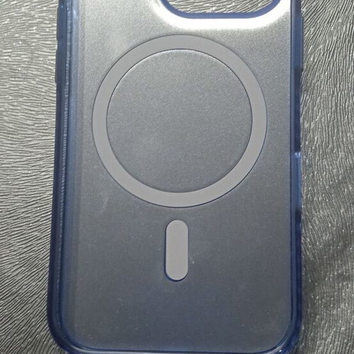 Phone case used with astronaut design