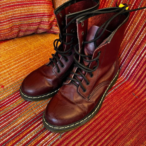 Burgundy ankle boots used, size 39