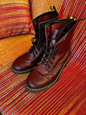 Burgundy ankle boots used, size 39