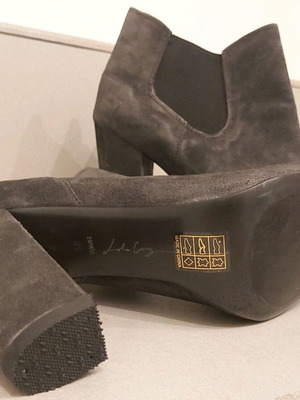 Lola Cruz ankle boots used, grey, 10cm heel, size 41
