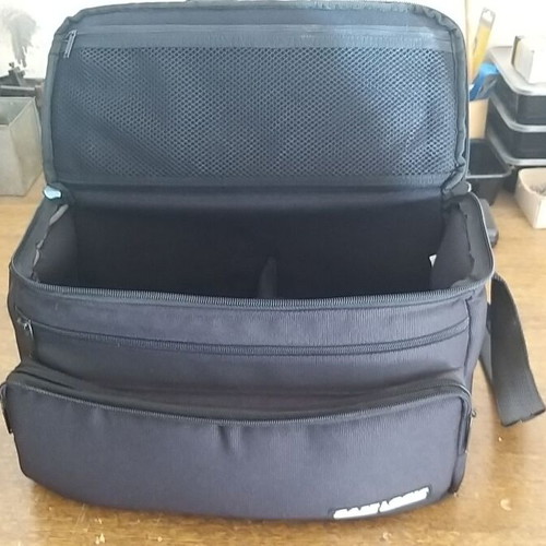 Caselogic Carrying Bag like new, adjustable interior, black