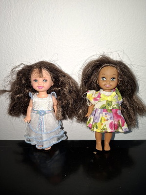 Barbie small dolls used, pack only