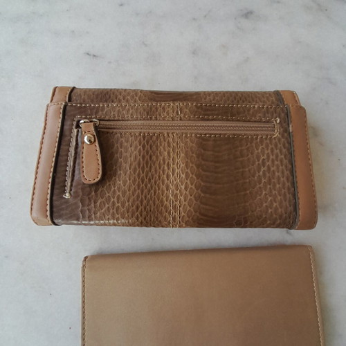 Nine West wallet like new, beige and brown
