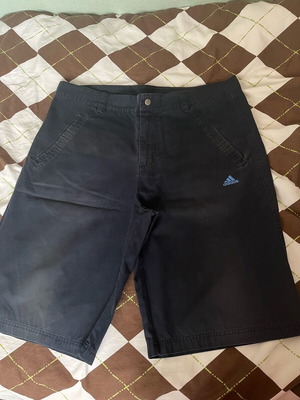 Adidas shorts σαν καινούργια, μαύρο και μπλε, μέγεθος L