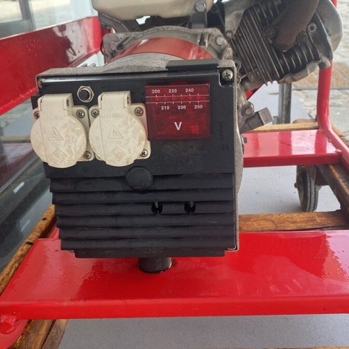 Honda GX270 Gasoline Generator 9.0HP 5KVA 220V like new