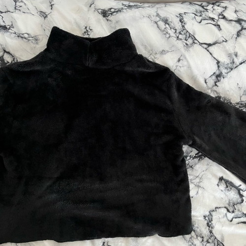 Fur blouse black with short sleeve