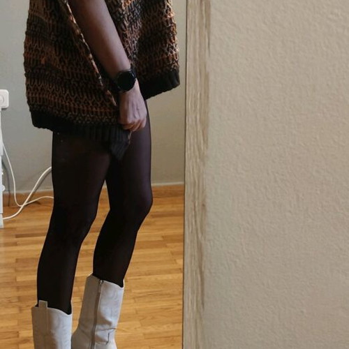 Poncho wool brown shades new, warm, with belt