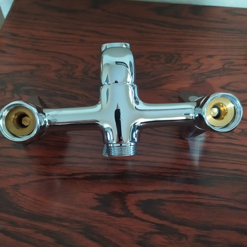 Adia old-style bathroom faucet, heavy type