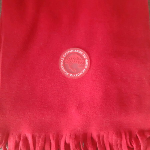 Olympiacos fleece scarf new, authentic boutique product