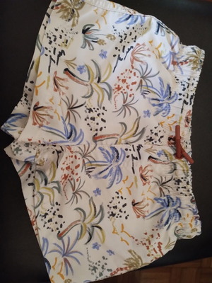 Zara swim shorts like new, size 4-5 years, beige