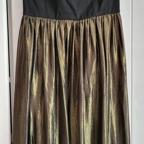 Toi&Moi Medium dress like new, black mini strapless with metallic skirt