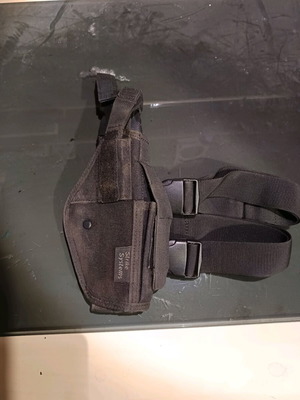 Thigh pistol holster like new