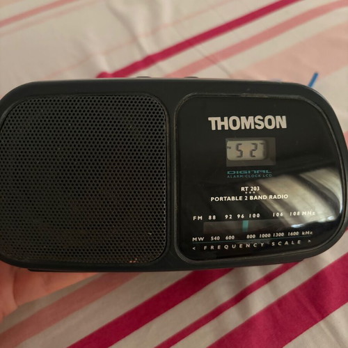 Thomson RT203 Portable 2 Band Radio used, FM/AM/MW