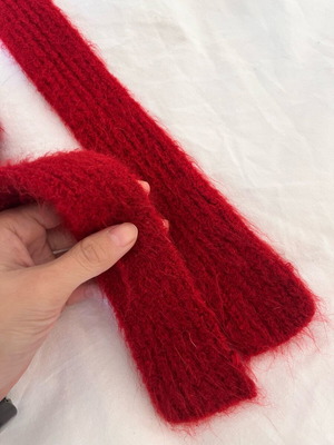 Red knitted thin scarf like new