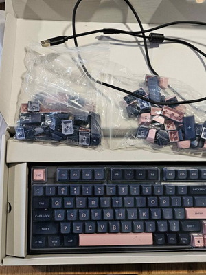 Skyloong GK75 Lite Gasket Mechanical Optical Keyboard used, Hot-Swap, Knob