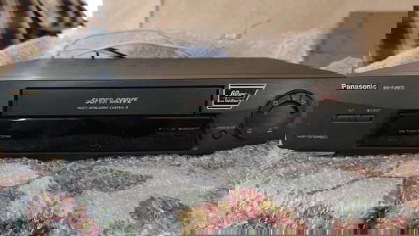 Panasonic Video player & Recorder NV FJ603
