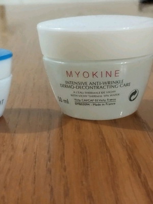 Vichy glass jars used, small and medium, from face creams