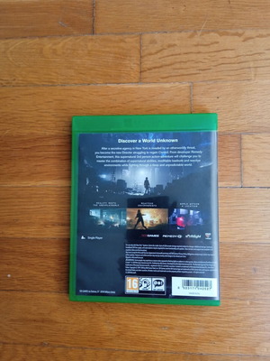 Control Xbox One used, with broken case clip