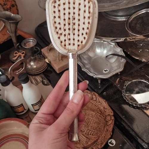 Vintage clothes brush used, made in England, ideal for diy project