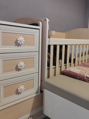 Children's Cot with Drawers like new
