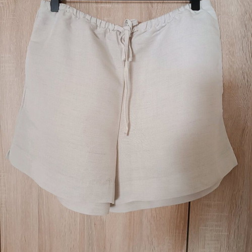 H&M linen blend shorts with string size S like new, beige