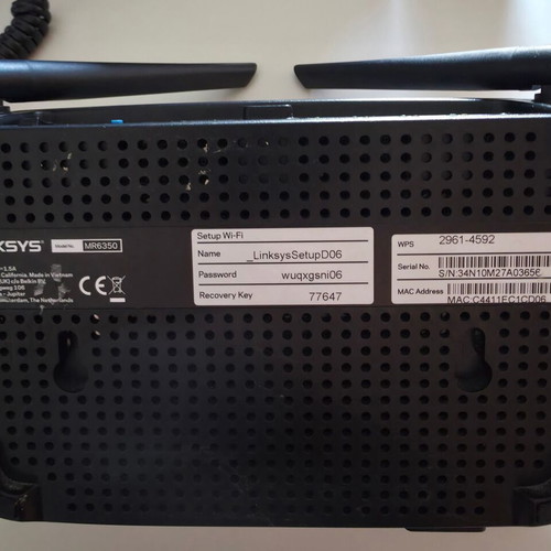 Linksys MR6350 Dual-Band Wi-Fi Router like new