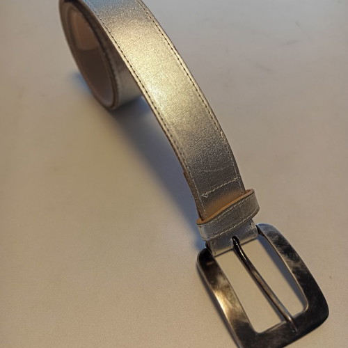 Azade silver leather belt like new