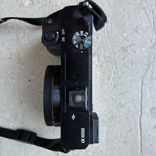 Sony A6000 mirrorless camera with lenses like new
