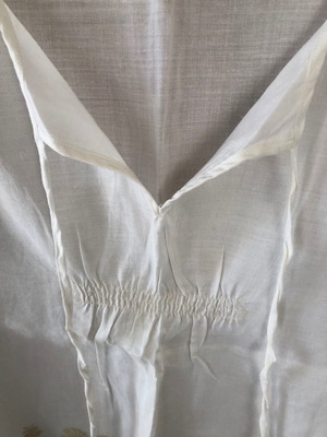 Linen tunic Mango XL like new, white with embroidery