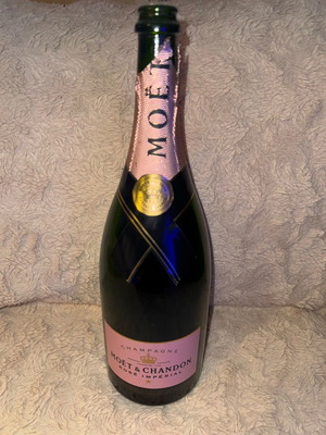 Moet Rose decorative bottle 1.5L used