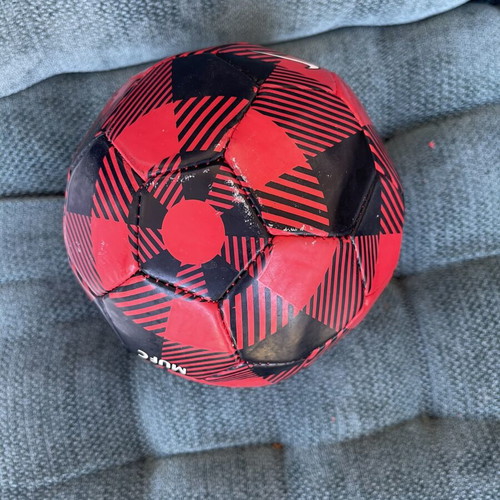 Nike mini ball red used, circumference 45cm
