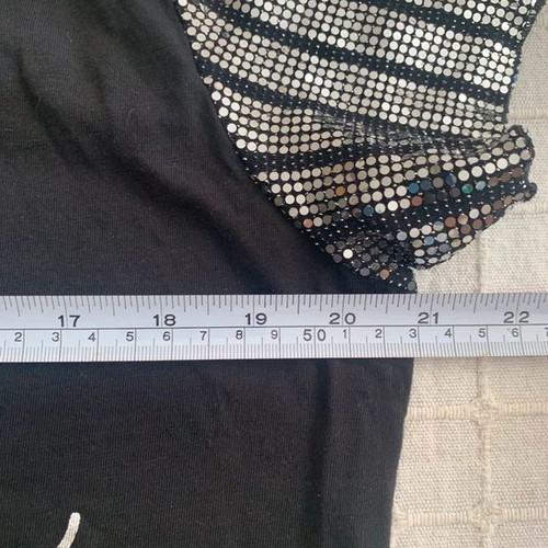 JusTop top XL used, black and white