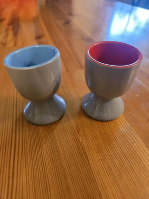 Egg cups set of 2 like new