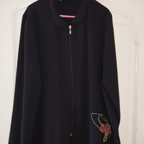 Vintage blouse with embroidered detail black, like new, size XXL