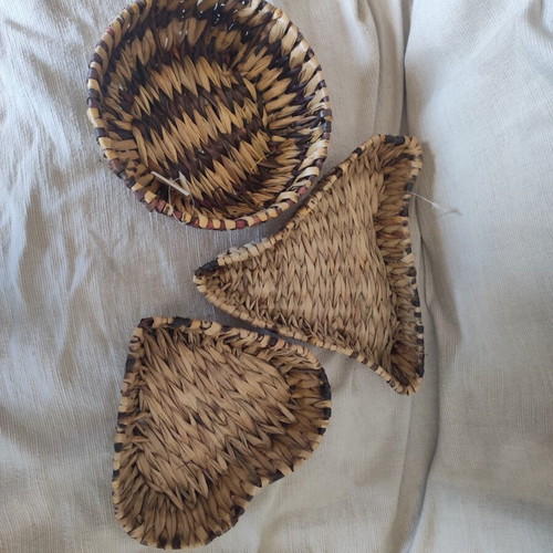 Set of 3 wicker decorative baskets like new, approx. 20x10cm each