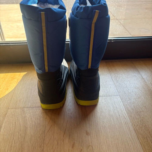 Hanki CMP No.35 Kids Snow Boots like new