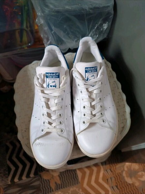 Adidas Stan Smith shoes used, white with blue details, size 38