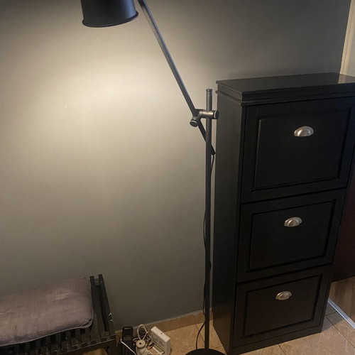 Ikea floor lamp like new, black metal adjustable