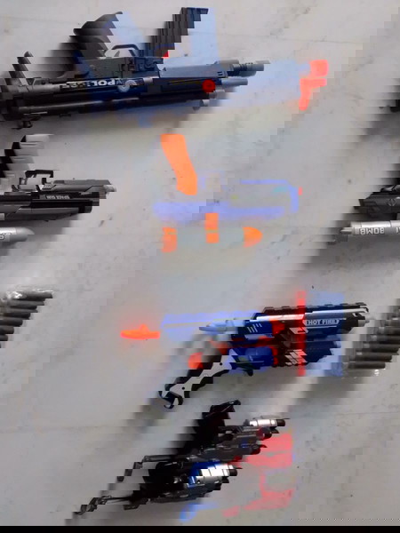 Διάφοροι Εκτοξευτές NERF