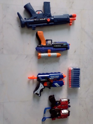 Διάφοροι Εκτοξευτές NERF