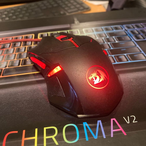 Redragon S101-BA-1 mouse used with removable weights