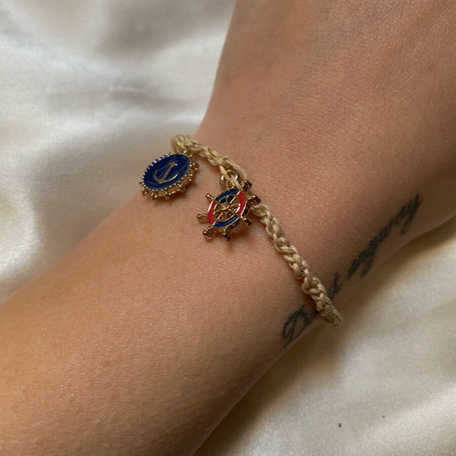 Macrame handmade bracelet like new, beige and blue